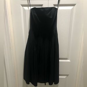 White and black size 0, little black strapless dress